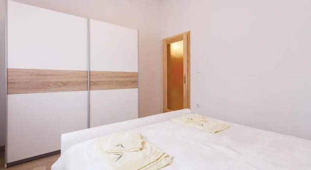 Awesome Home in Vodnjan with Hot Tub, WiFi & 2 Bedrooms