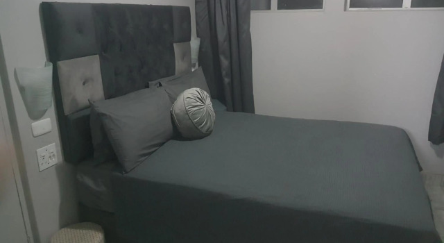 DURBAN BEACHFRONT - Tenbury 903, Забронировать Отель Дурбан Квазулу-Наталь, рядом с Пляж Dairy Beach
