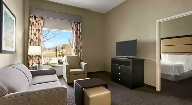 Четырёхместный номер Standard Homewood Suites by Hilton York