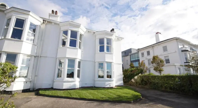Grade 2 Listed Apartment, Southport Promenade, Varaa Huoneisto Asunnot kohteessa Merseyside, Huoneisto