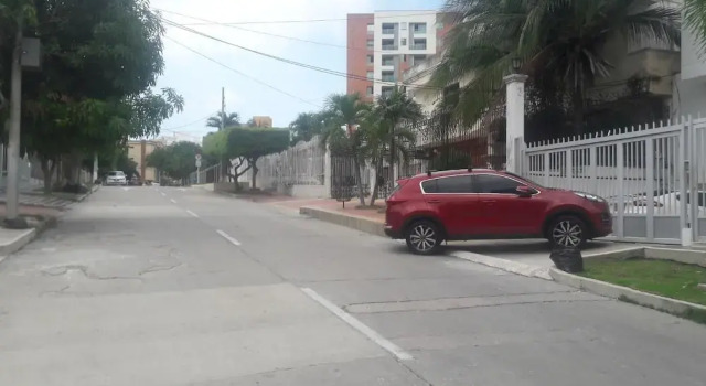 Hotel Home Buena Vista, Забронировать Отель Отели в центре Барранкилья, в центре, Завтраки