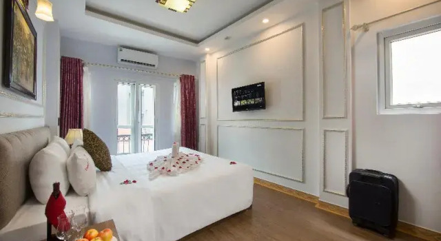 Двухместный номер Standard с балконом Hanoi City Gate Hotel