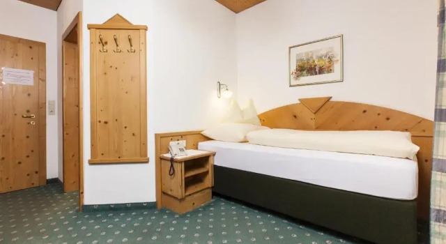 Номер Standard Hotel & Appartements Alpenresidenz Viktoria inklusive Sommer Stubai Super Card