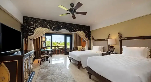 Люкс с 2 комнатами с видом на курорт AYANA Resort Bali