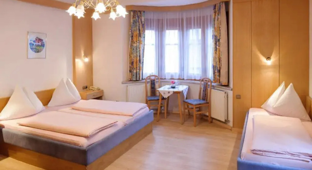 Трёхместный номер Standard Hotel Tautermann