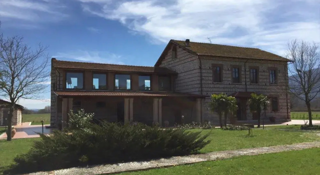 B&B Casandrona, Boek Bed and Breakfast Hotels in Molise met parkeren, Parkeren