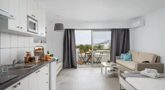 Nice Studio in Siesta 2 in Puerto Alcudia 5, Book Hotel Alcudia Majorca