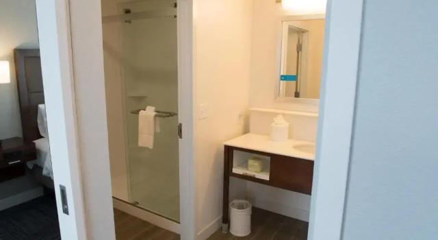 Люкс Hampton Inn & Suites Bay City