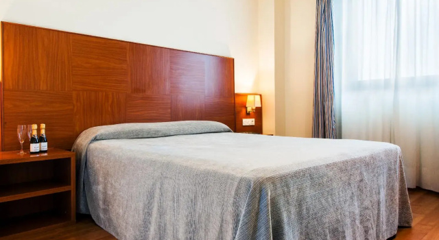 ibis Styles Pamplona Noain, Prenota Hotel Noáin Navarra
