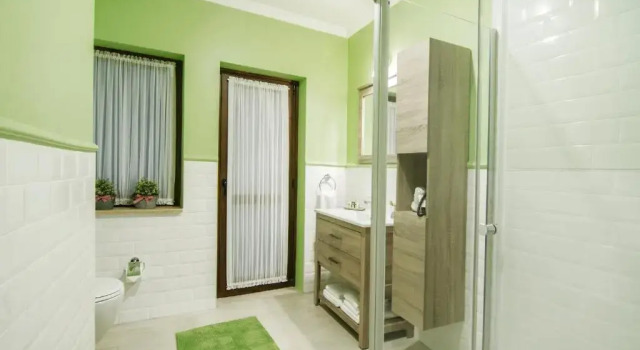 Люкс с балконом Rodina Suites Hotel