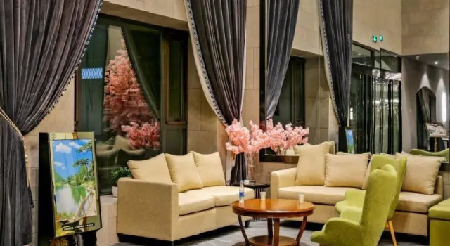 Metropoloxuchang Wenfeng Road Central Park Hote, Book Hotel Xuchang Henan