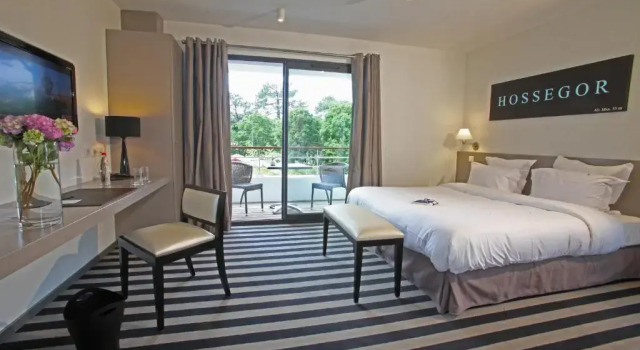 Двухместный номер Comfort Hotel 202