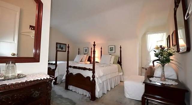 Номер Deluxe 1842 Bed & Breakfast