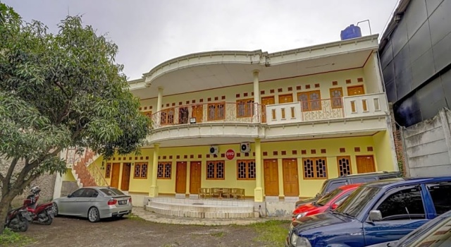 SPOT ON 90171 Pondok Kuning, Book Hotel Jatinangor West Java