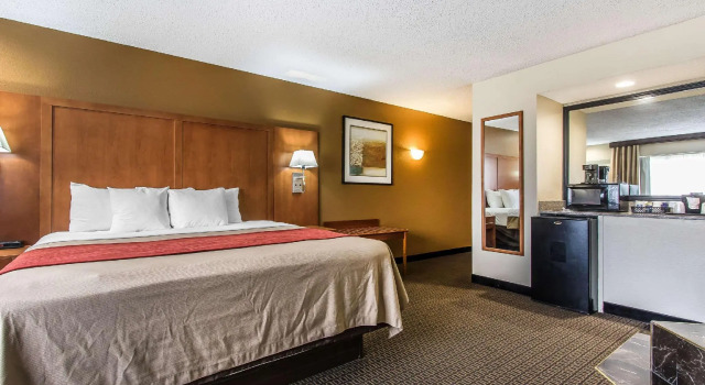 Двухместный люкс SureStay Plus by Best Western Mobile I-65