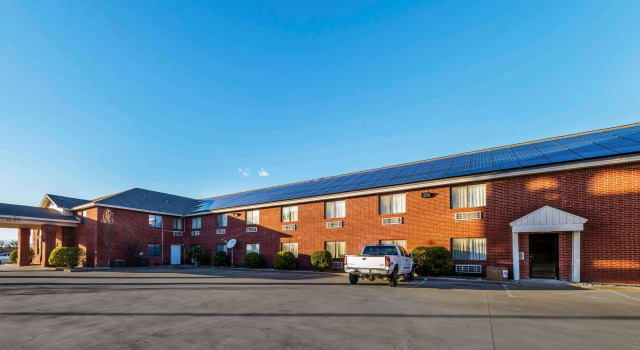 Rodeway Inn Decatur, Забронировать Отель Декейтер Dallas - Fort Worth Metropolitan Area