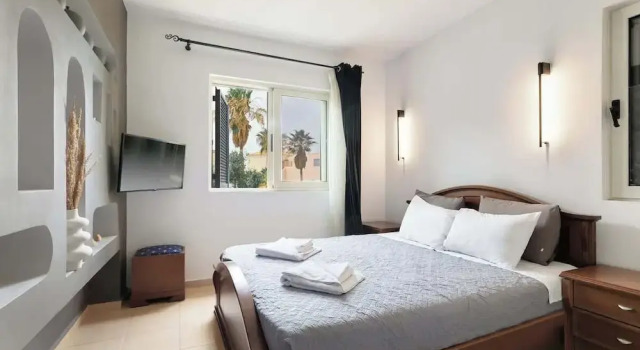 Villa Elias 1BR Upper Apt with Pool, Забронировать Вилла Коттеджи Центрального Крита, Коттедж