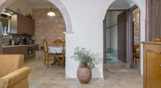 Liana's House, Забронировать Отель Врисес Апокоронас