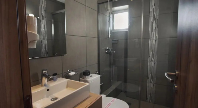 Двухместный номер Economy с балконом Elements Rooms & Apartments