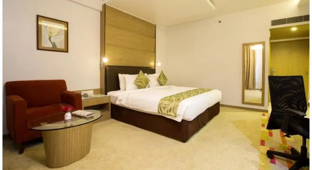 Двухместный номер Standard Hotel Tulip Bangalore