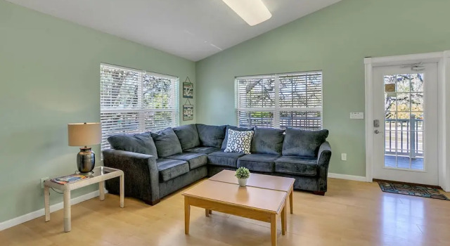 Group-Friendly Tarpon Springs Duplex by RedAwning, Reserva ahora Hotel Tarpon Springs Condado de Pinellas