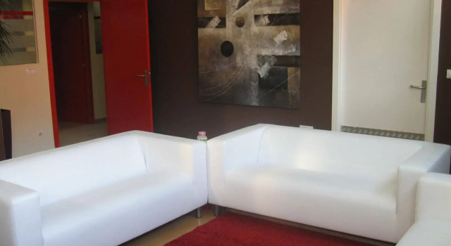 Bilbao Central Rooms, Забронировать Хостел Отели Бильбао с завтраком, рядом с Церковь Святого Сердца, Завтраки