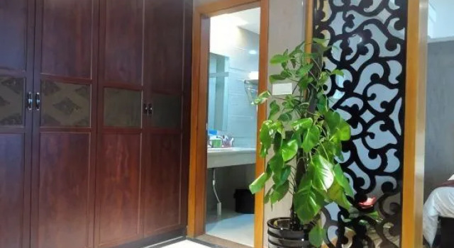 Hirsman Guangzhou (Guangzhou North Railway Station), Boek Hotel Hotels in Guangdong met parkeren, Parkeren