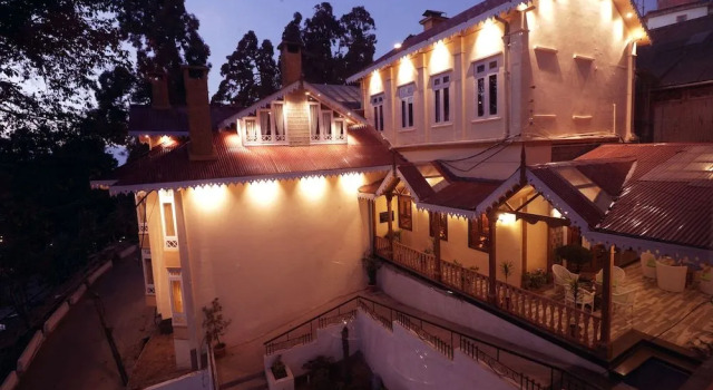 Pinetree Heritage Wing, Забронировать Отель Отели Дарджилинг 4 звезды, рядом с Храм Махакал Мандир, 4*
