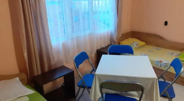 Kraybrezhna 3