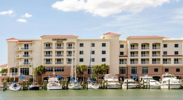 Номер Standard с частичным видом Courtyard by Marriott St. Petersburg Clearwater/Madeira Beach