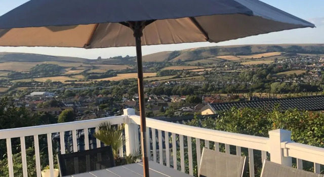 225 Buttercup Swanage Bay View - Vacation Home, Забронировать Отель Отели Англии с бассейном, Бассейн