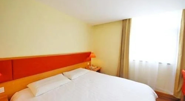 Home Inn Xian East Gate, Boek Hotel Hotels in Shaanxi met parkeren, Parkeren