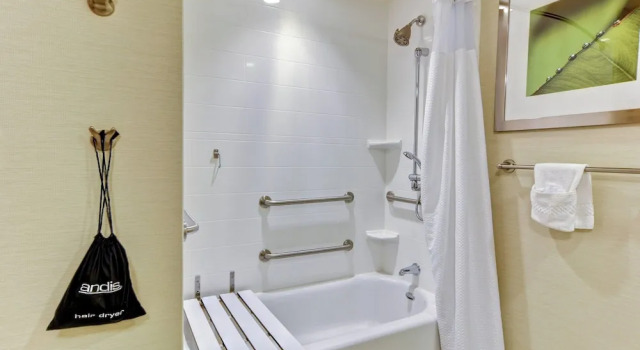 Люкс Courtyard by Marriott Bridgeport Clarksburg