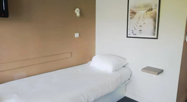 Номер Standard Hôtel Lile Du Saussay