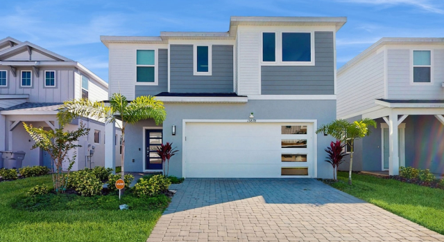 Amazing Home With Outdoor Patio, Wifi, & Close to Local Attractions Near Orlando, Book Feriehus Villaer i Florida, Villa