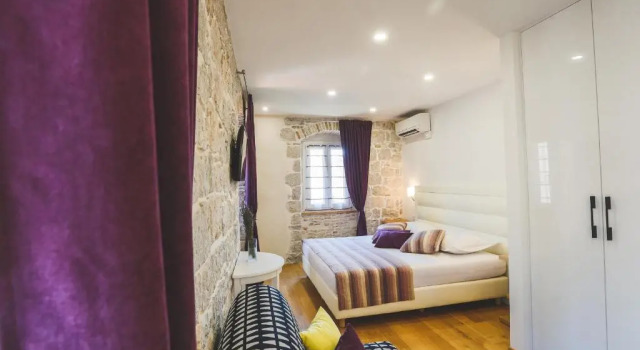 Апартаменты Sir George Luxury Suites