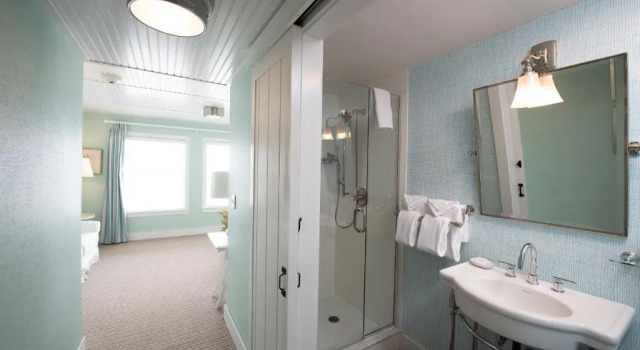 Двухместный номер Standard oceanfront The Tides Beach Club