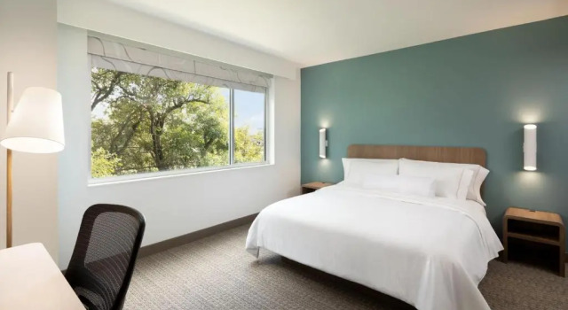 Номер Standard Element by Marriott Austin at The Domain