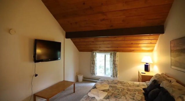 Waterville Valley Vacation Condo Close to Town Square and Free Shuttle to Ski Area! - Ss6v, Varaa Hotelli Hotellit New England uima-altaalla, Uima-allas