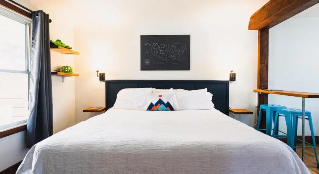 Люкс Deluxe The Stranger Lodge - Pet Friendly