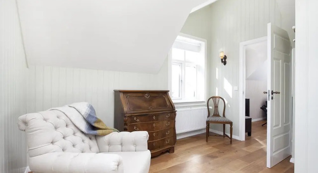 A Part of Reykjavik Bergstadarstraeti Apartments, Забронировать Апартаменты/квартира Рейкьявик Хёвюдборгарсвайдид, рядом с Церковь Хадльгримскиркья