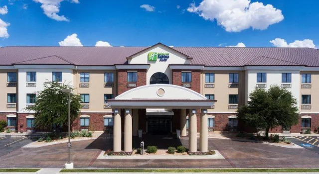 Семейный люкс Holiday Inn Express & Suites Midland Loop 250 by IHG