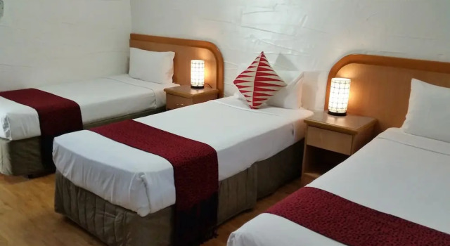 Люкс Standard с 2 комнатами Espana Motel