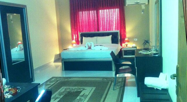 Sara Crown Hotel, Boek Hotel Aydūn Irbid Governorate