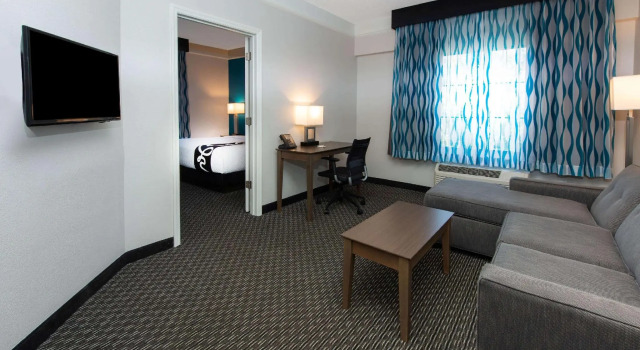 Двухместный люкс La Quinta by Wyndham Tampa Brandon Regency Park
