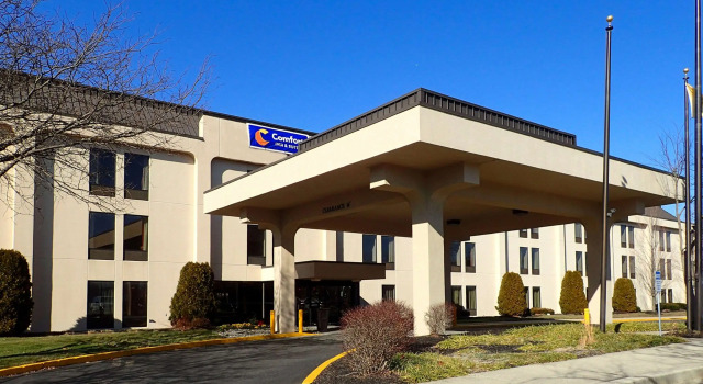 Comfort Inn & Suites Mt. Holly - Westampton