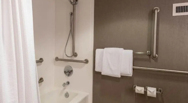 Двухместный люкс SpringHill Suites Columbus Airport Gahanna