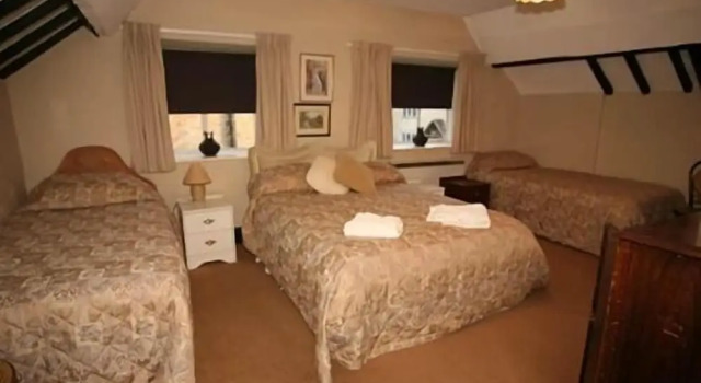 The Manor Arms, Rezervați Hotel Crewkerne Somerset