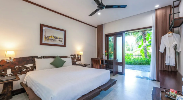 Двухместный номер Deluxe с балконом и с видом на озеро Mayci Eco Boutique Hotel Hoi An