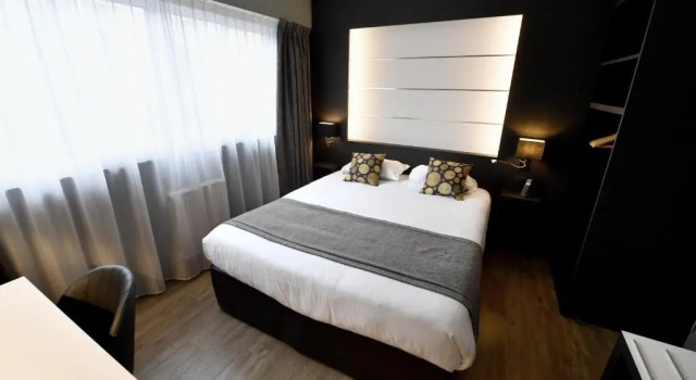 Номер Comfort Kyriad - Caen Centre